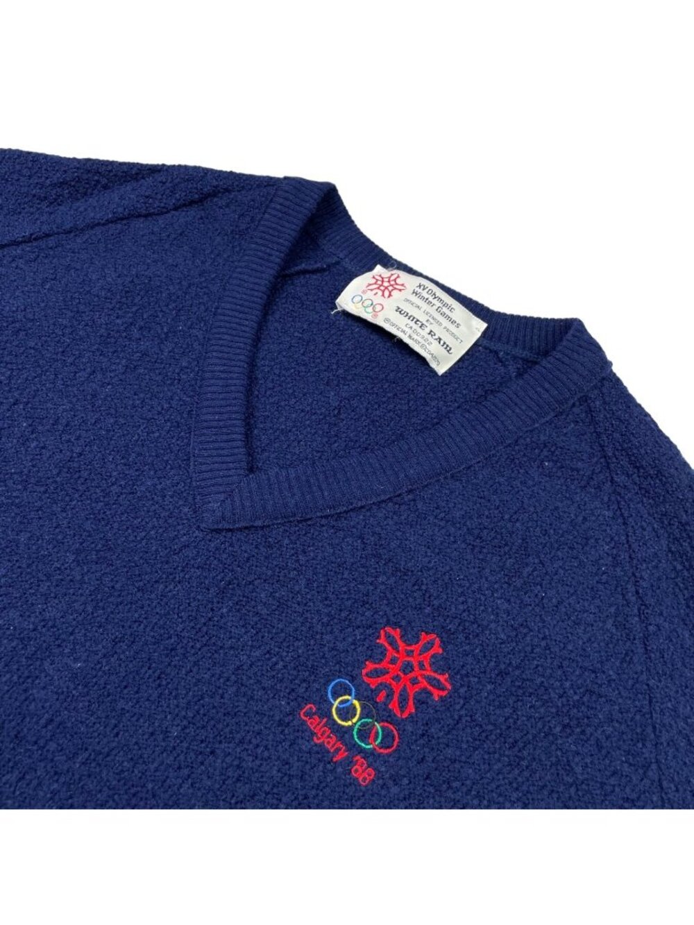 VTG 1988 Calgary XV Winter Olympics Men's White Rail V-Neck Sweater Blue • Large